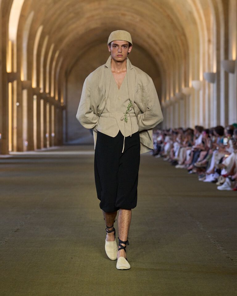 jacquemus image without a name