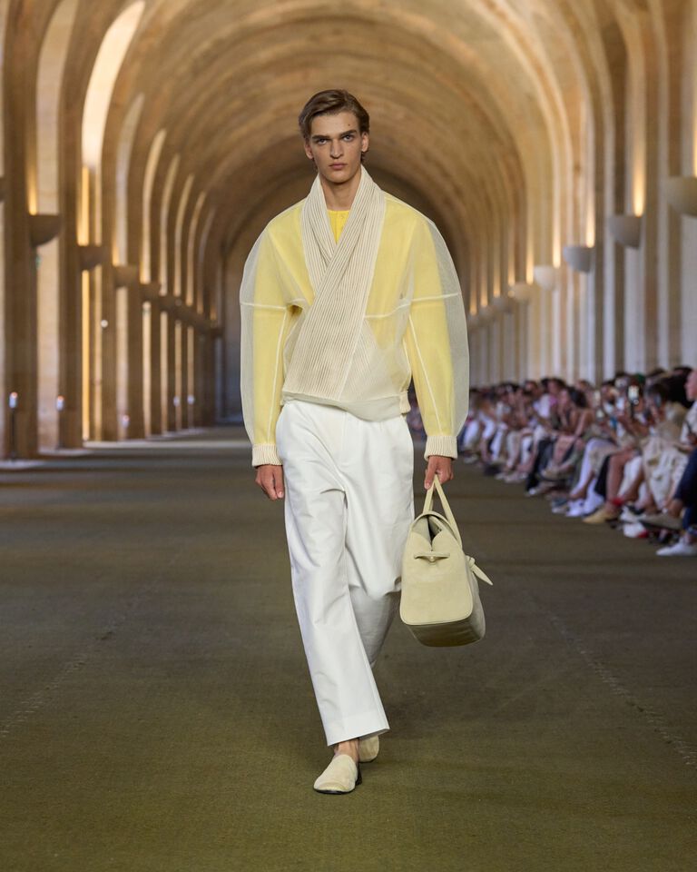 jacquemus image without a name
