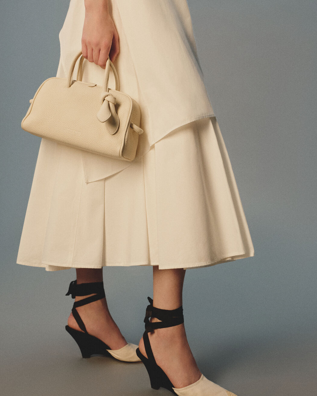 حقيبة The Small Turismo jacquemus حقيبة the small turismo