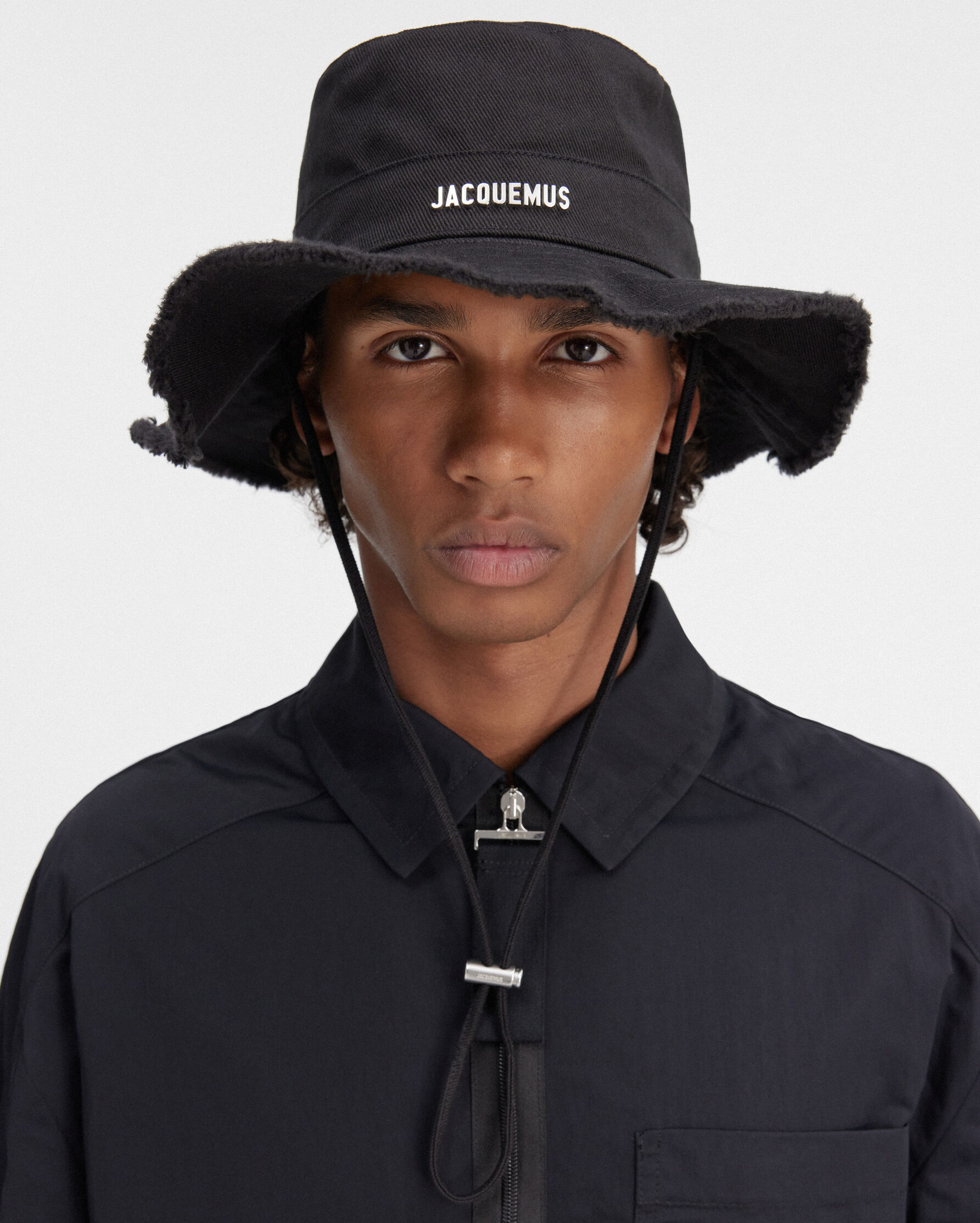 ✨Jacquemus Bucket Hat Black Jacquemes Le Bob Artichaut Bucket Hat In Black | eBay main image 4