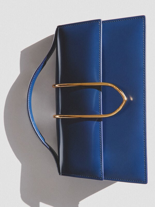 The large Bambino jacquemus حقيبة the large bambino