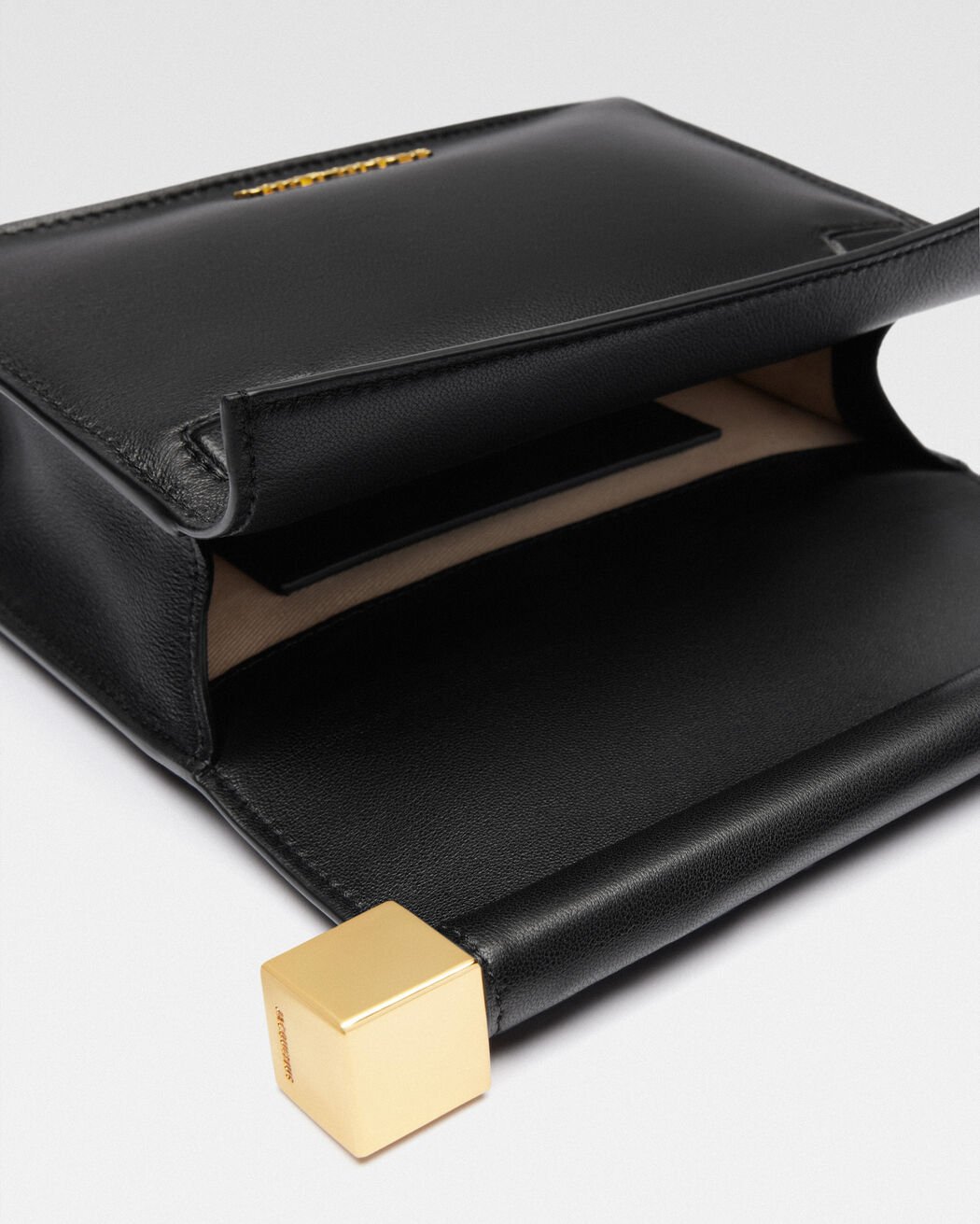 The small Rond Carré clutch jacquemus the small rond carr  clutch