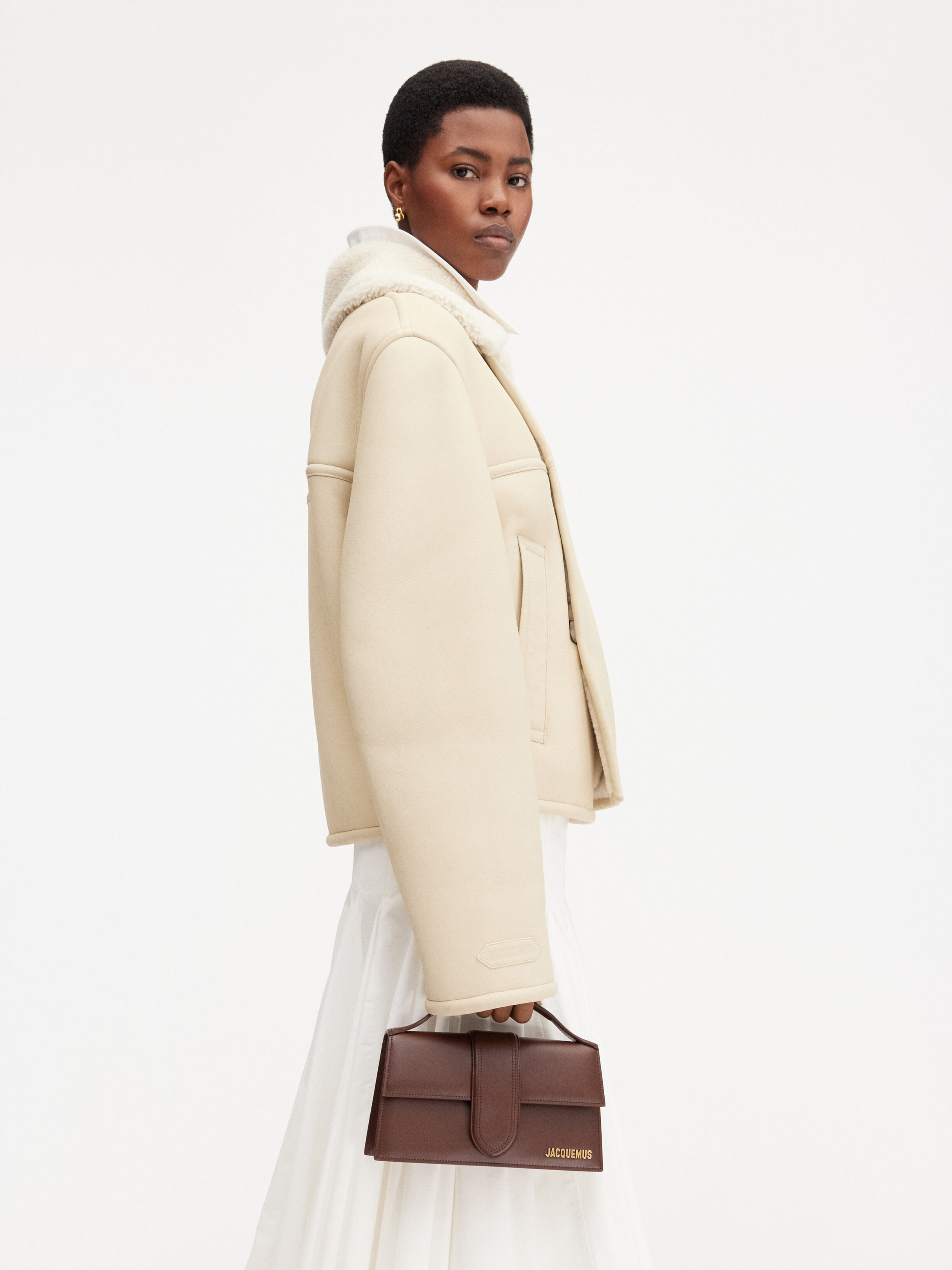 Wynn Brown JUMBOインデックス　1個 The large Bambino, Brown | JACQUEMUS KSA