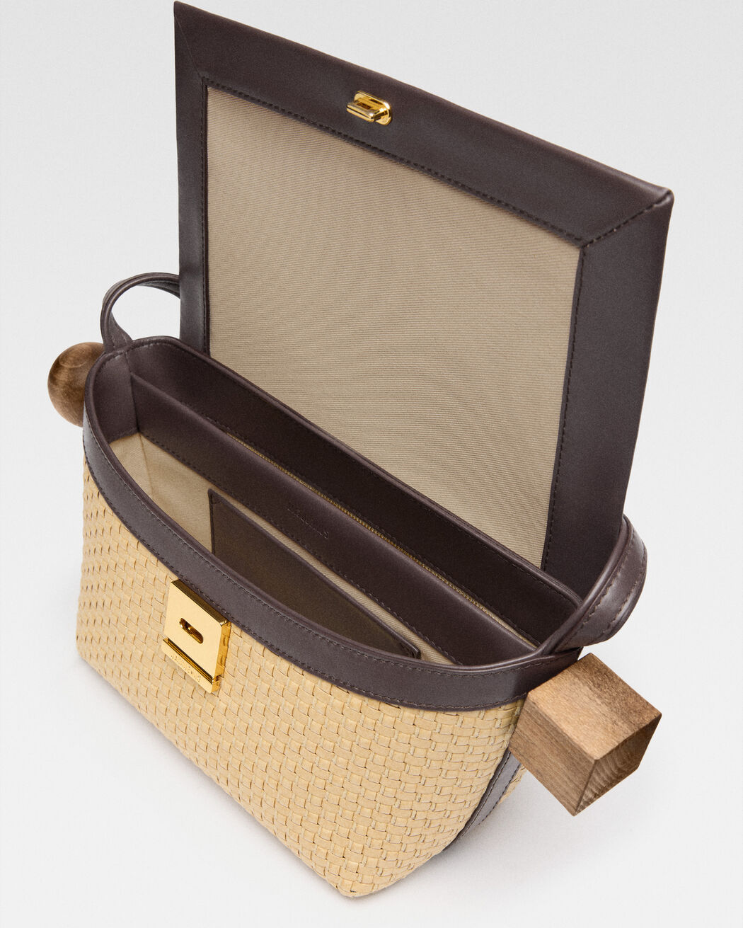 The Rond Carré jacquemus the rond carr