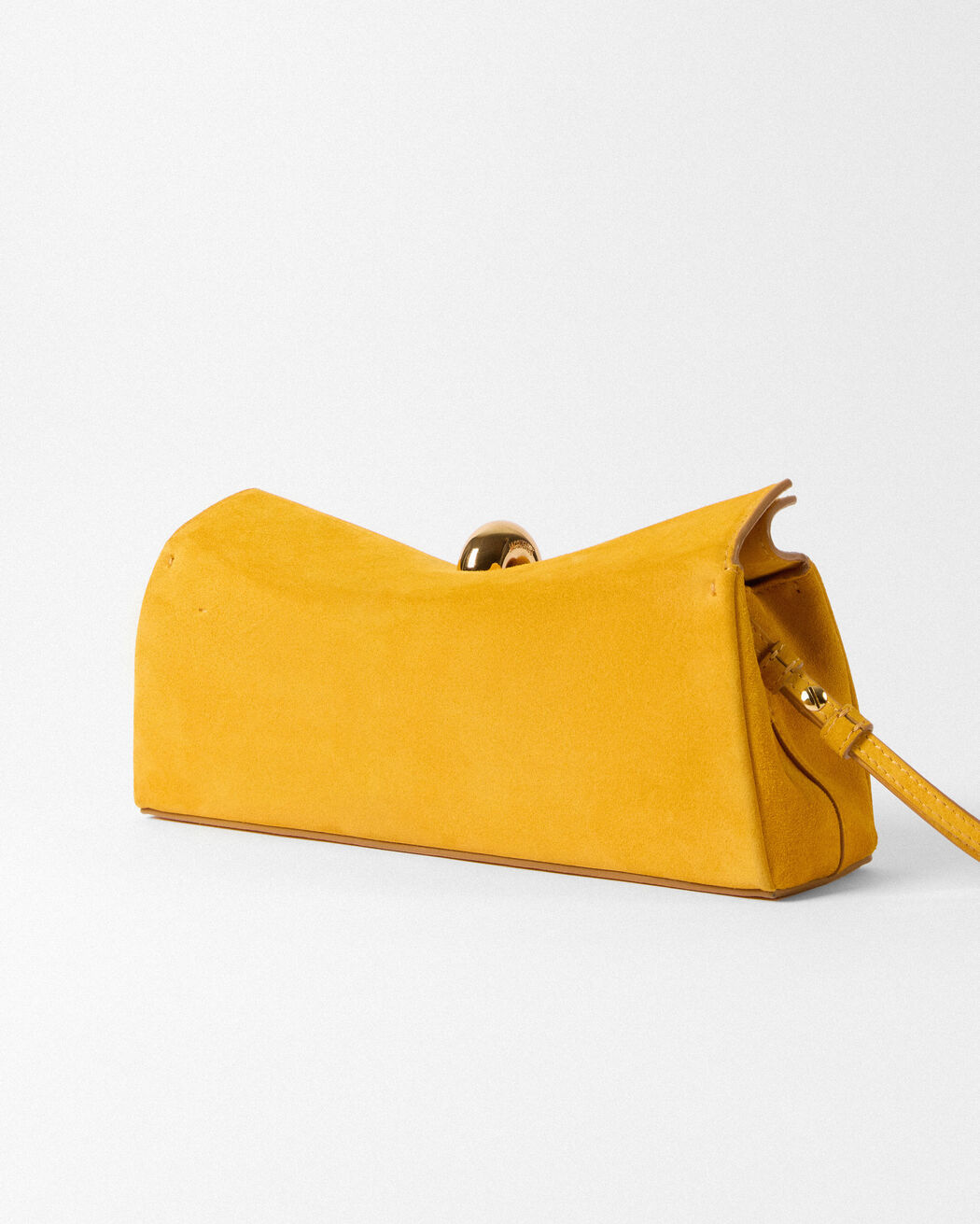 The Valérie clutch jacquemus the val rie clutch