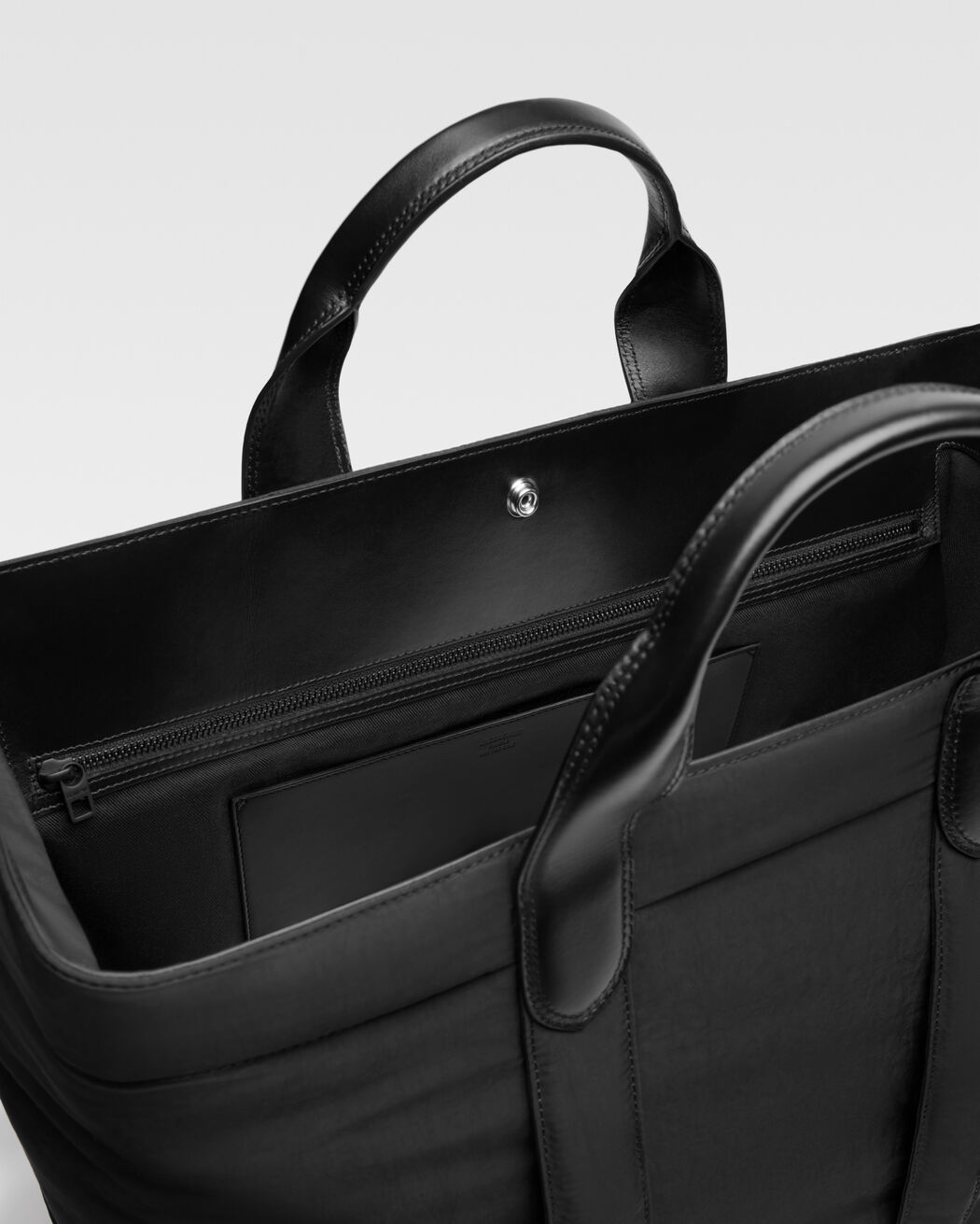 حقيبة The Bambino shopper bag jacquemus حقيبة the bambino shopper bag