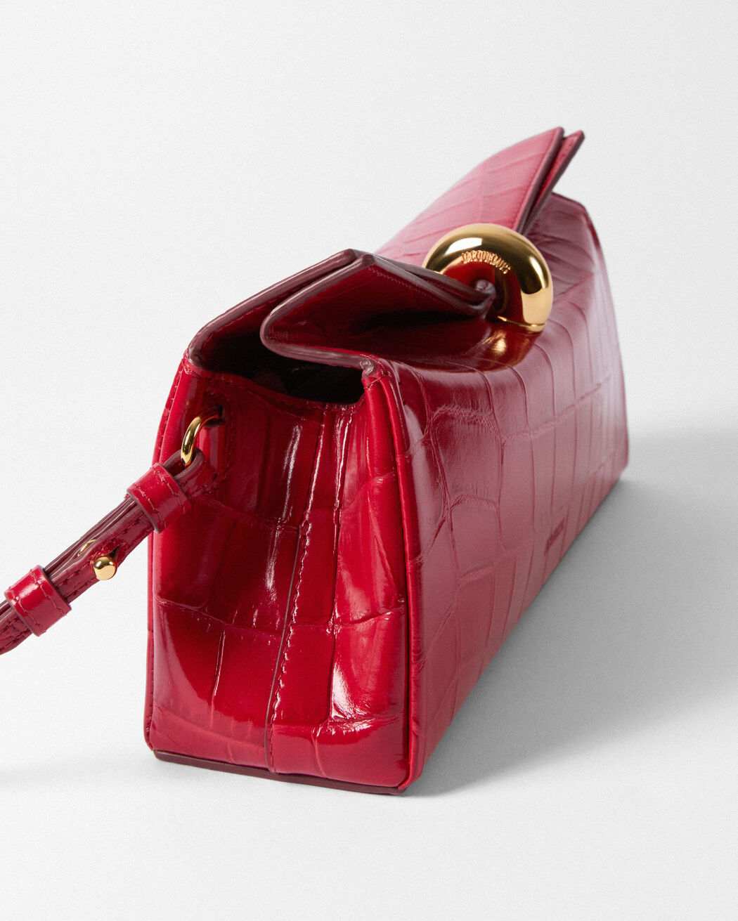 The Valérie clutch jacquemus the val rie clutch