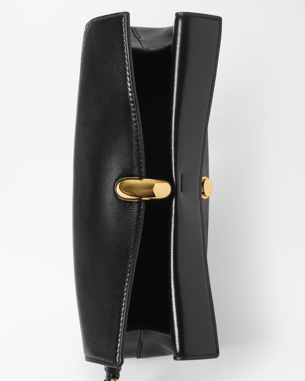 The Valérie clutch jacquemus the val rie clutch