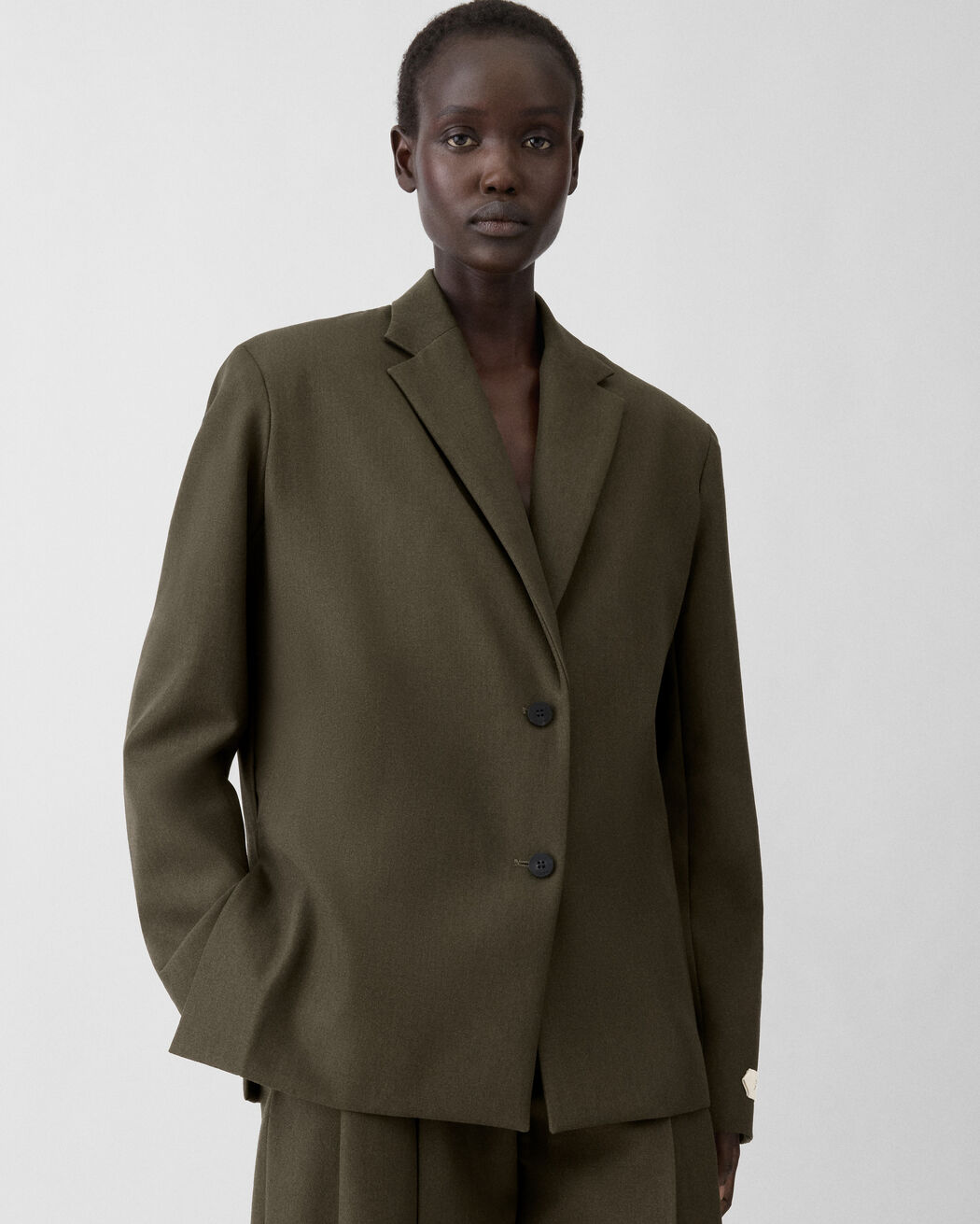 The Carrée jacket
jacquemus the carr e jacket