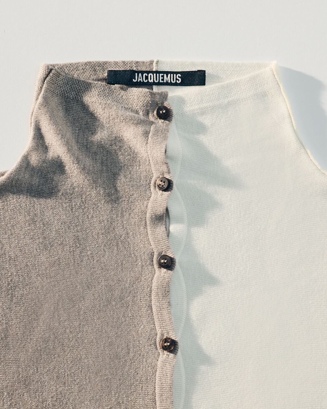 تي شيرت بولو محبوك The Losange jacquemus تي شيرت بولو محبوك the losange