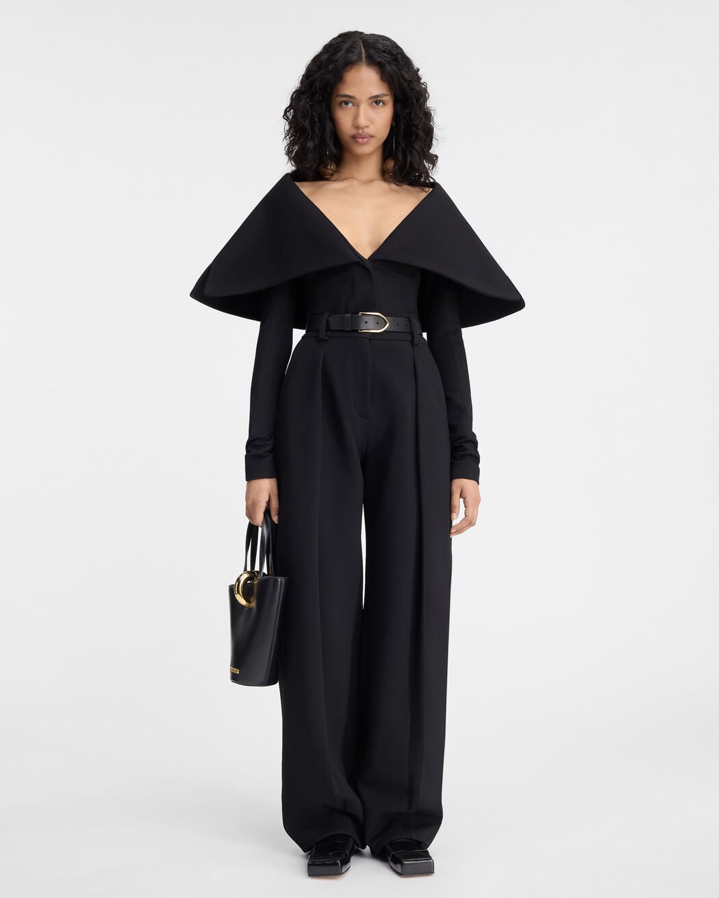 جاكيت La Veste Giacca jacquemus جاكيت la veste giacca
