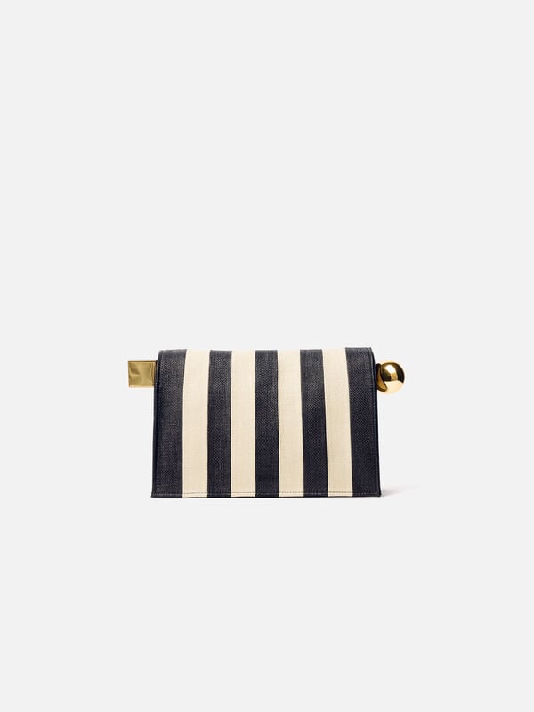 The Rond Carré clutch jacquemus حقيبة كلاتش the rond carr