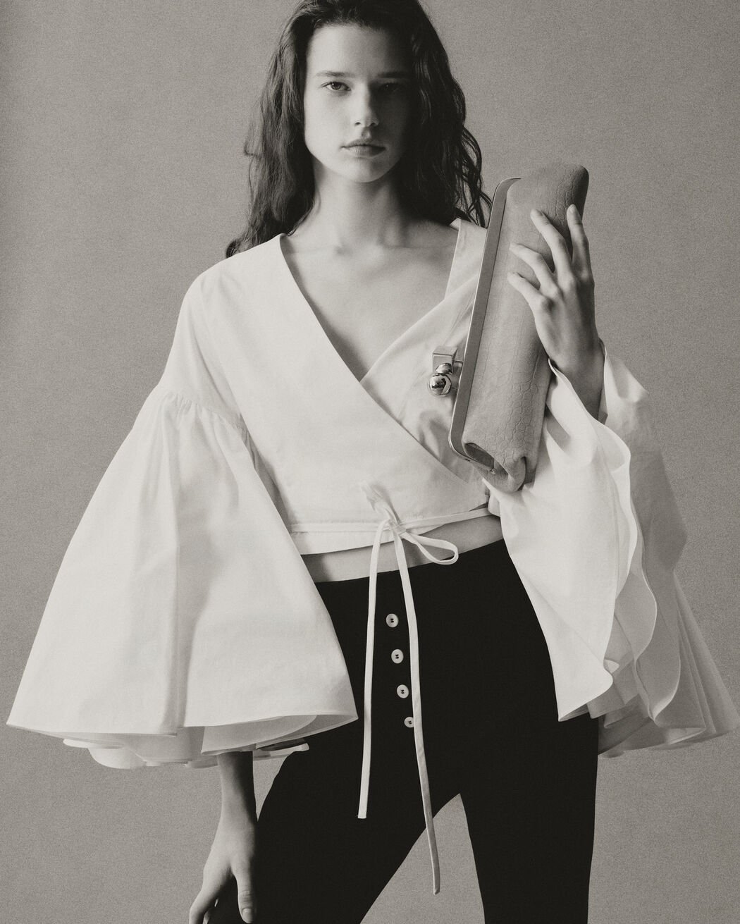 The Salon clutch jacquemus the salon clutch