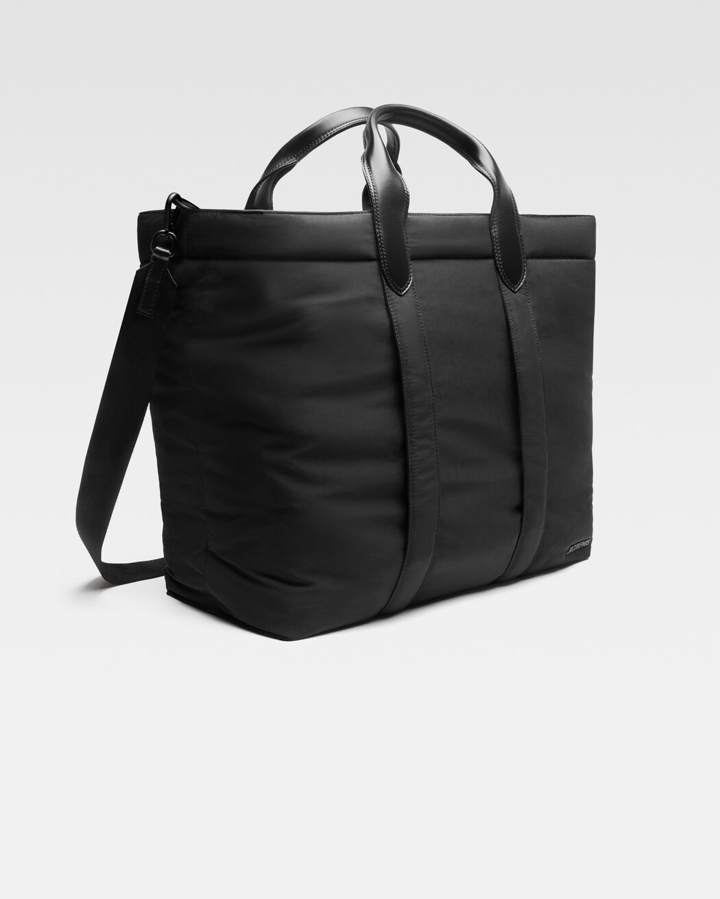 حقيبة The Bambino shopper bag jacquemus حقيبة the bambino shopper bag