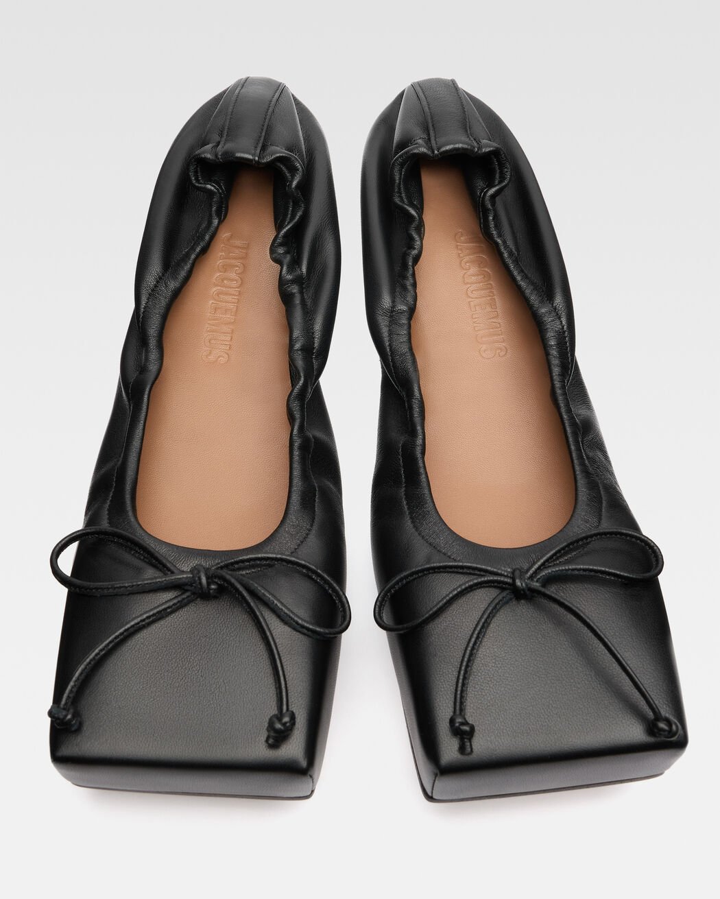 حذاء Les Ballerines Ballet jacquemus حذاء les ballerines ballet