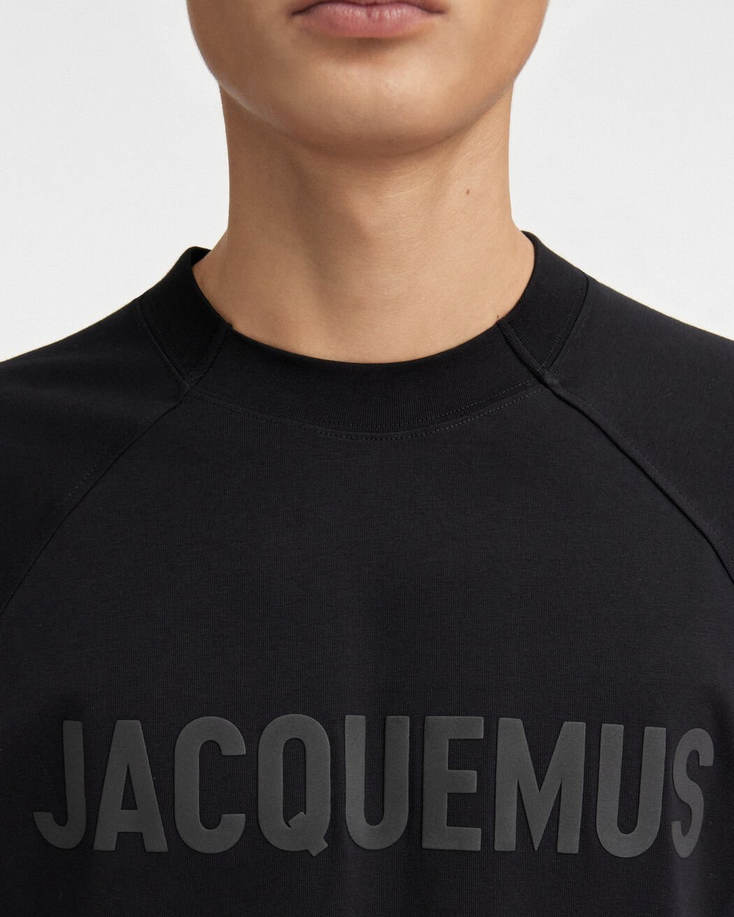 The Typo t-shirt jacquemus the typo t shirt