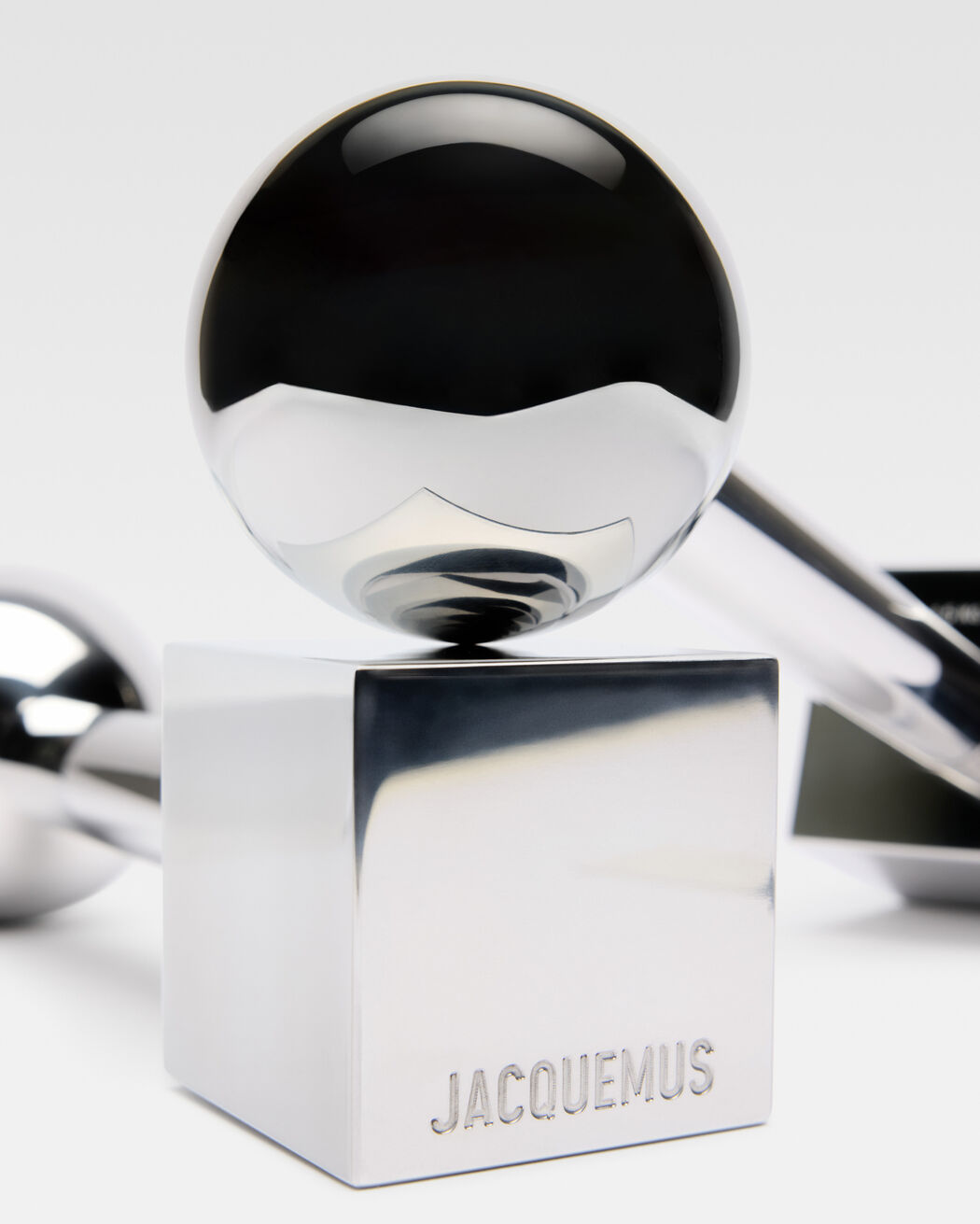 The dumbbells دمبل مجموعة jacquemus the dumbbells دمبل مجموعة