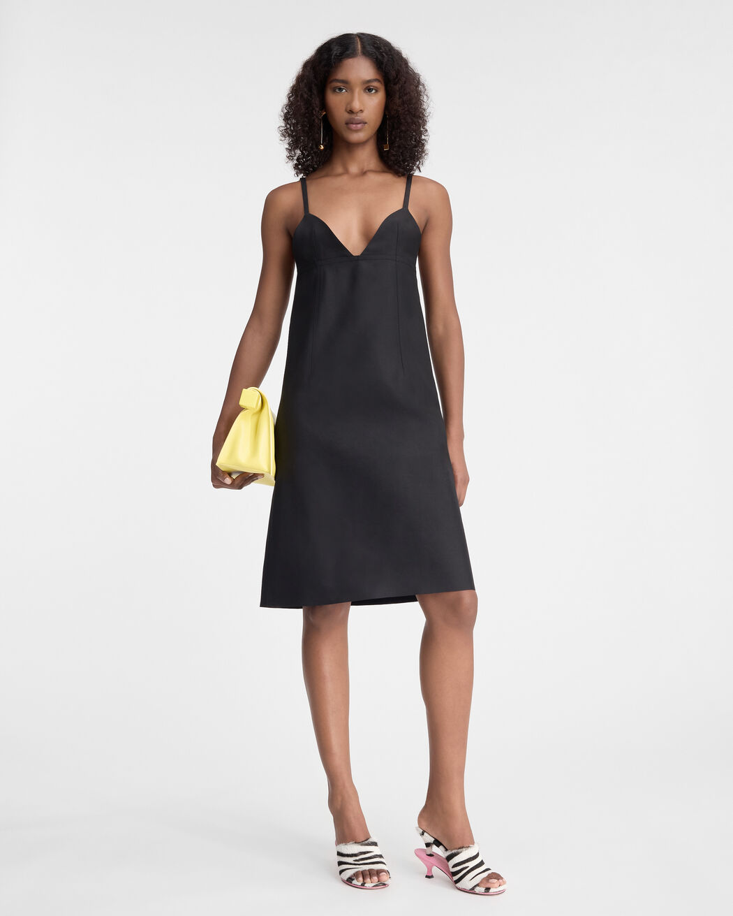 فستان La Robe Camison jacquemus فستان la robe camison