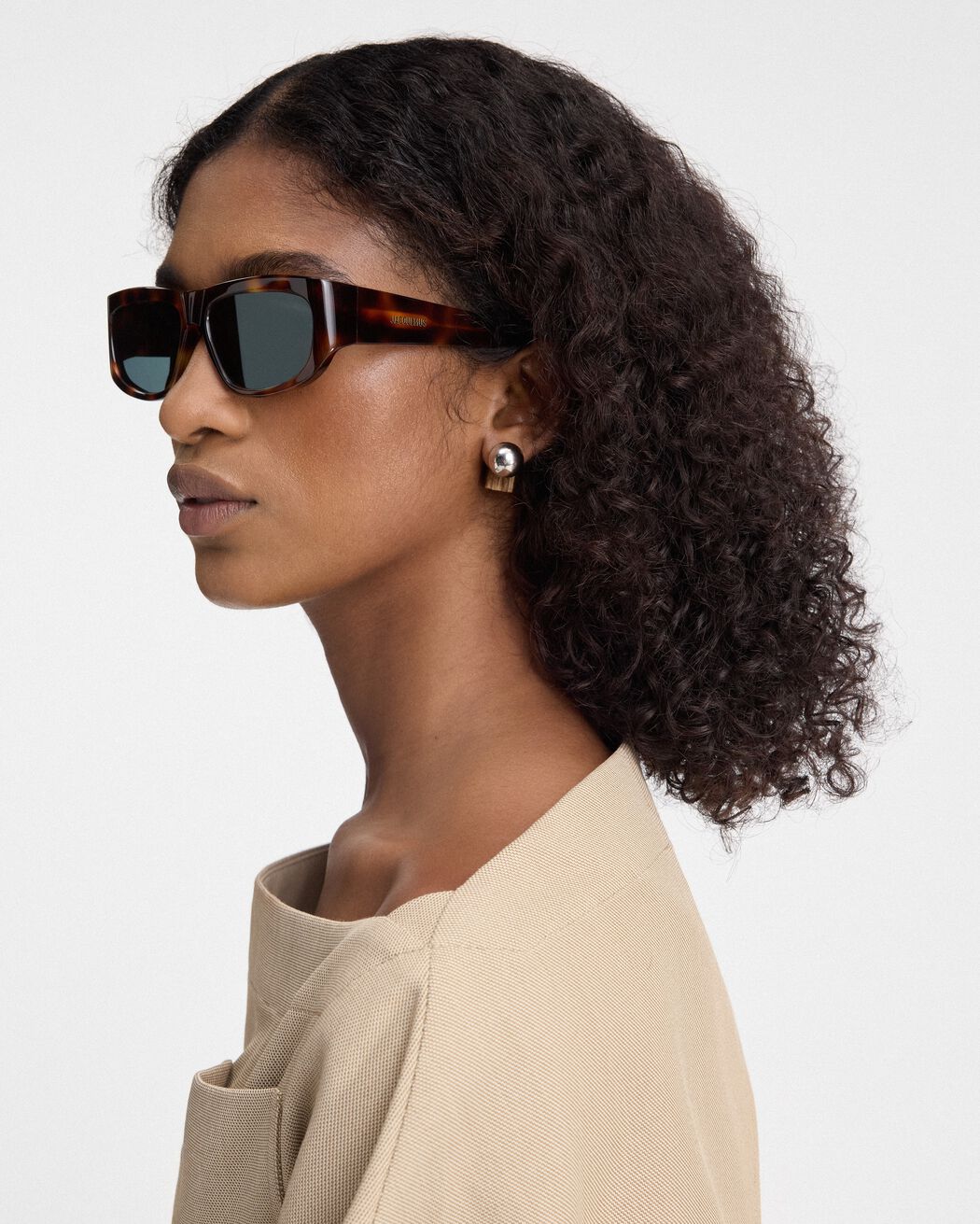 The Pilota sunglasses jacquemus the pilota sunglasses