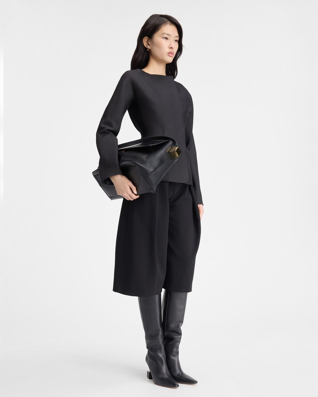 جاكيت La Veste Spalla jacquemus جاكيت la veste spalla