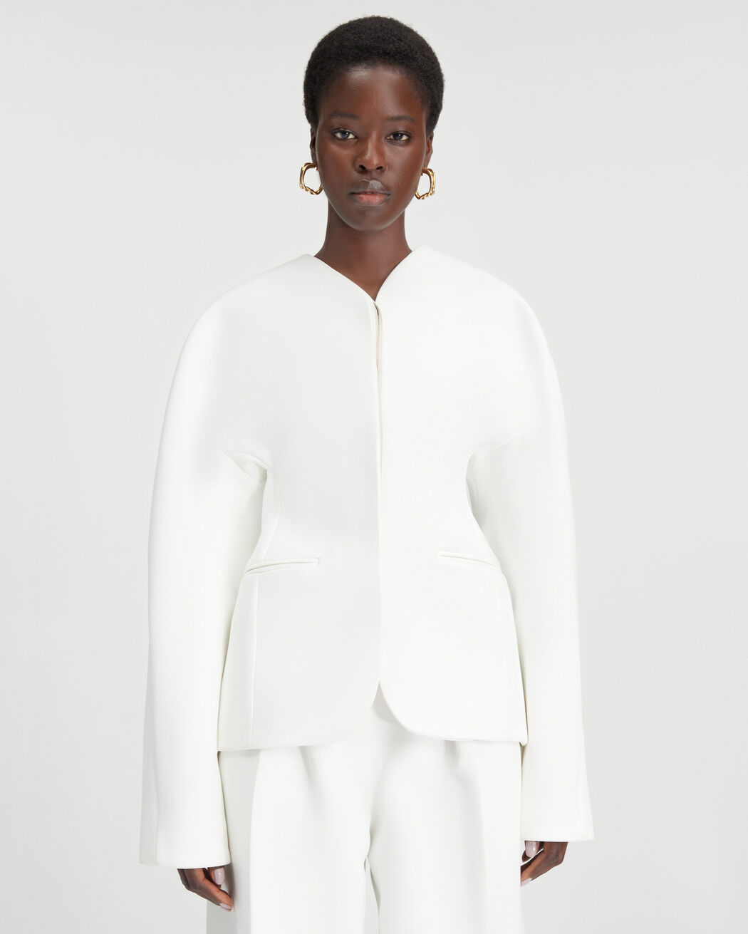 The Ovalo jacket jacquemus the ovalo jacket