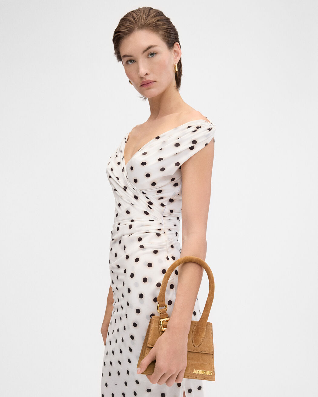 حقيبة The medium Chiquito with buckle jacquemus حقيبة the medium chiquito with buckle