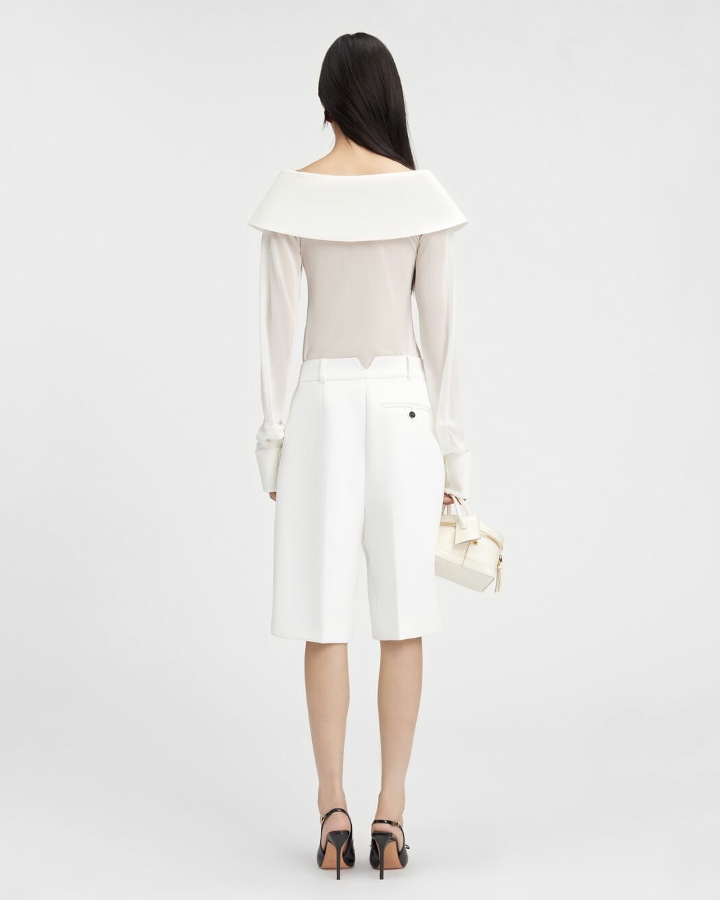 The Ovalo bermuda shorts jacquemus the ovalo bermuda shorts
