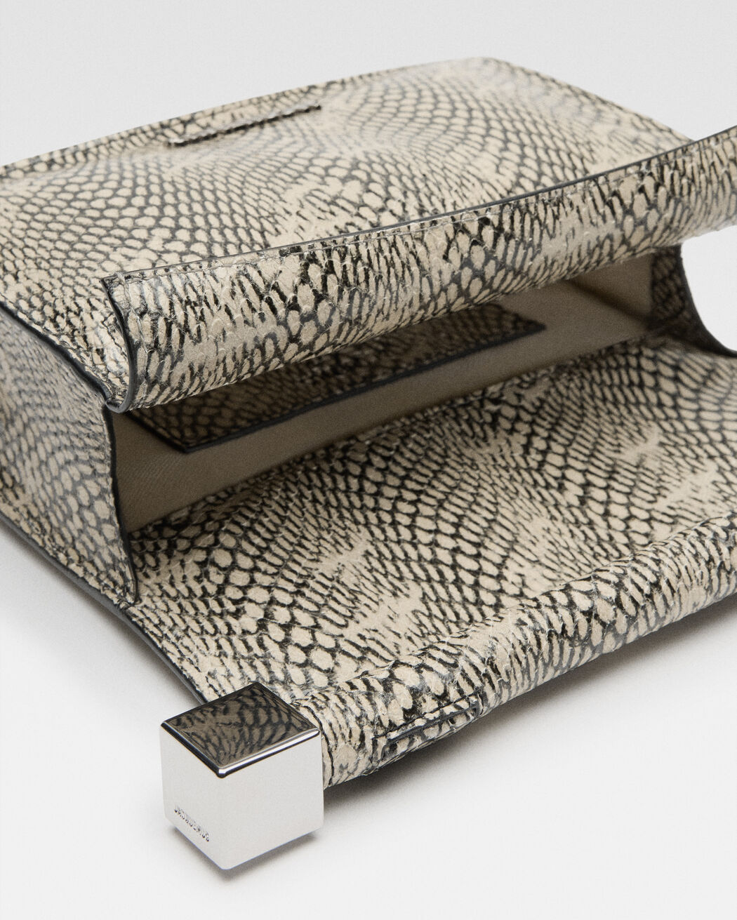 The small Rond Carré clutch jacquemus the small rond carr  clutch