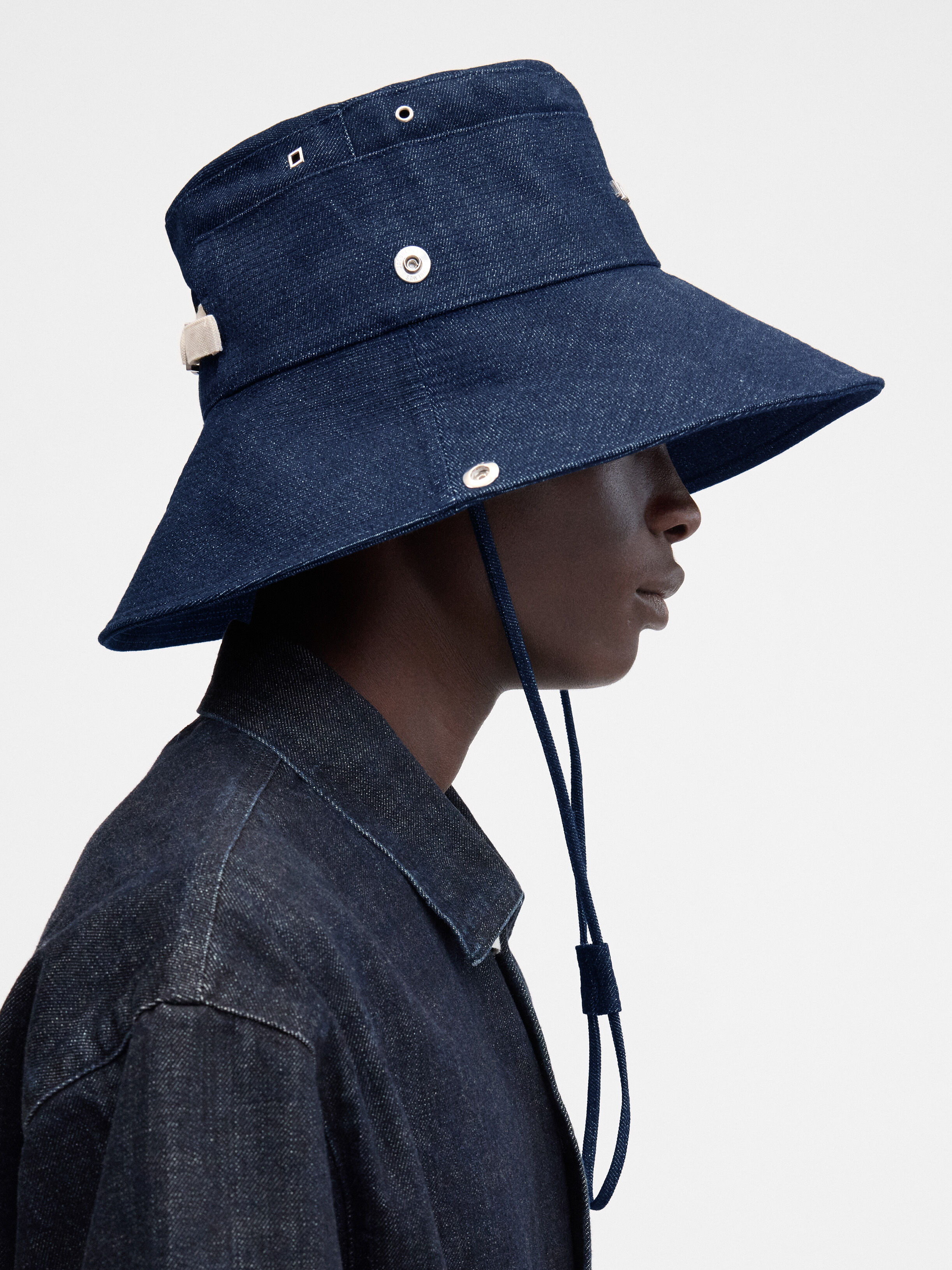 The de-Nîmes denim bucket hat, Blue | JACQUEMUS KSA