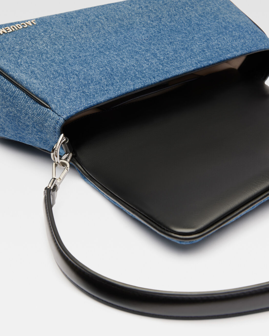 حقيبة Le Bambimou jacquemus حقيبة le bambimou