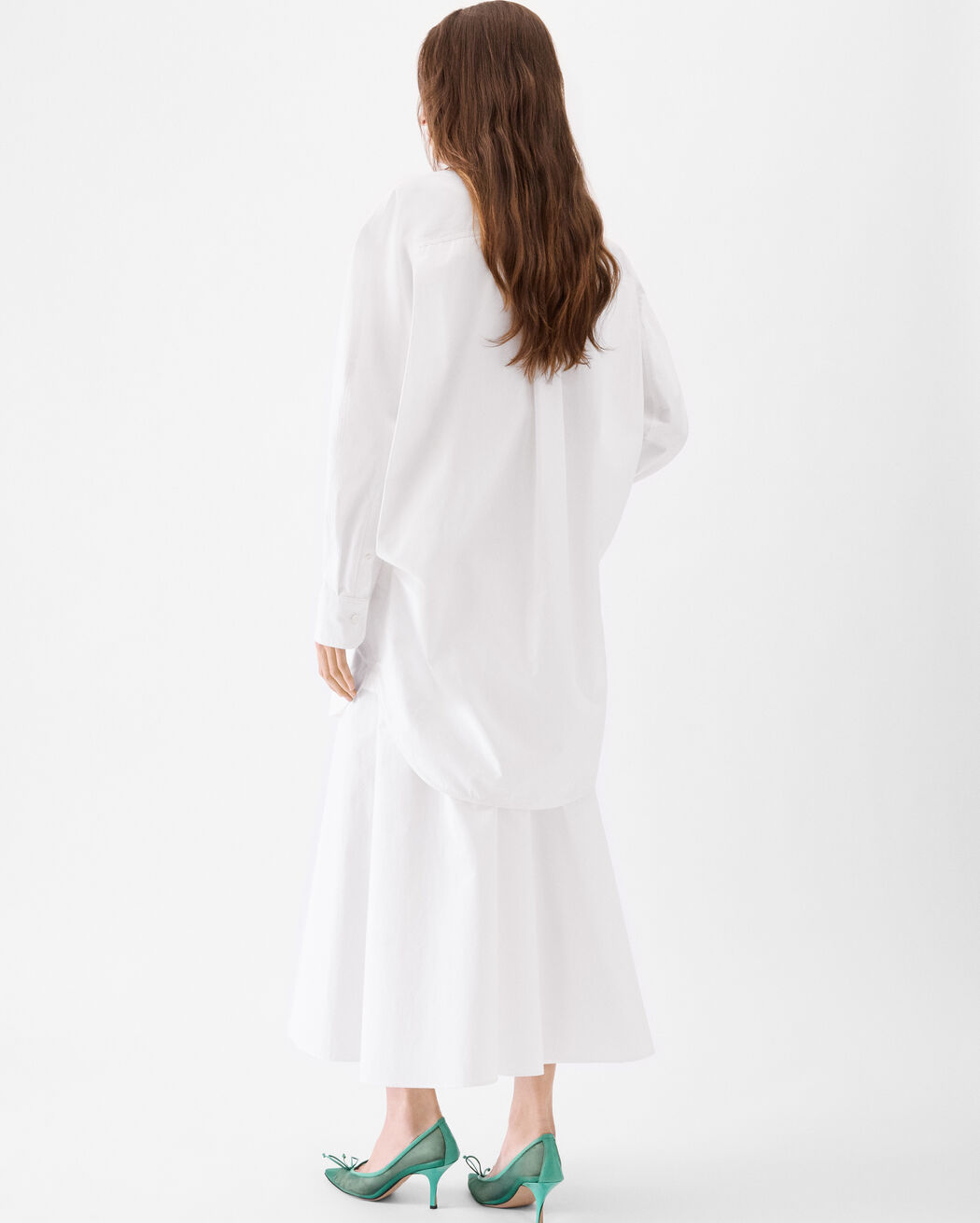 The Ovalo shirt dress jacquemus the ovalo shirt dress
