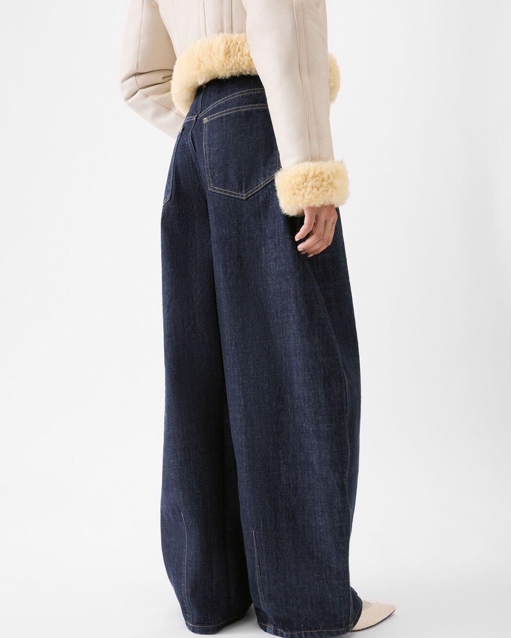 The Ovalo de-Nîmes denim pants jacquemus the ovalo de n mes denim pants