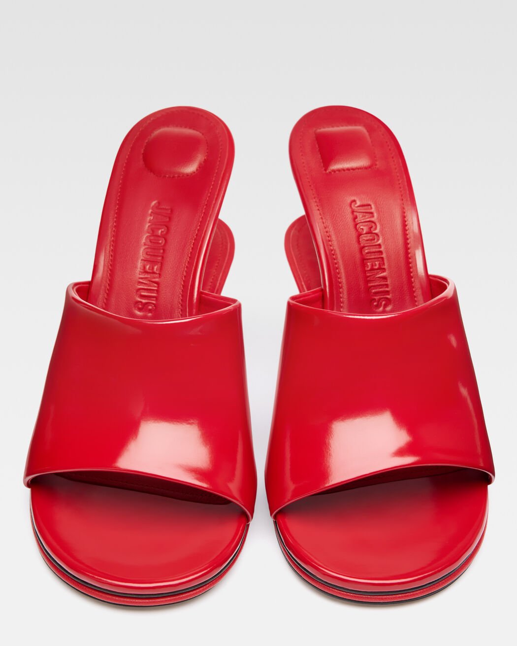 The double حذاء jacquemus the double حذاء