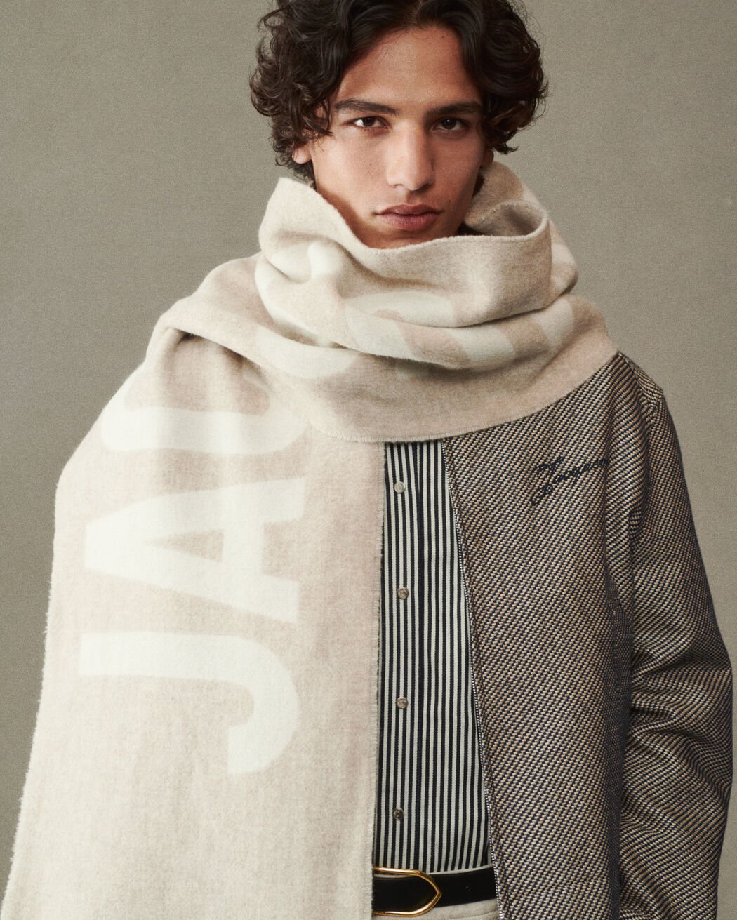 The Jacquemus scarf the jacquemus scarf