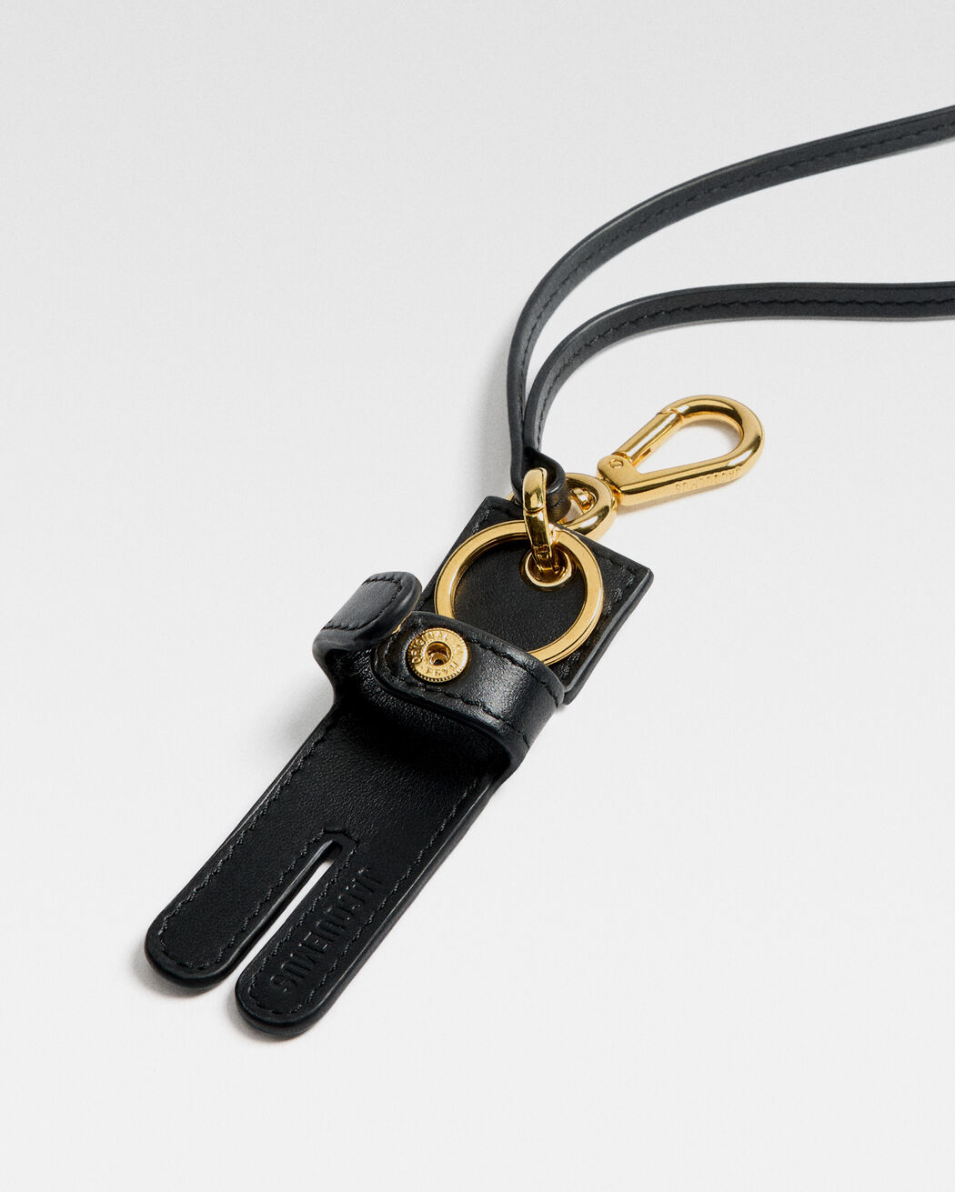 سلسلة مفاتيح The Amico jacquemus سلسلة مفاتيح the amico