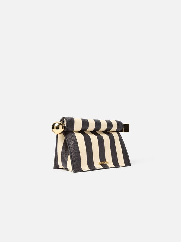 The Rond Carré clutch jacquemus حقيبة كلاتش the rond carr