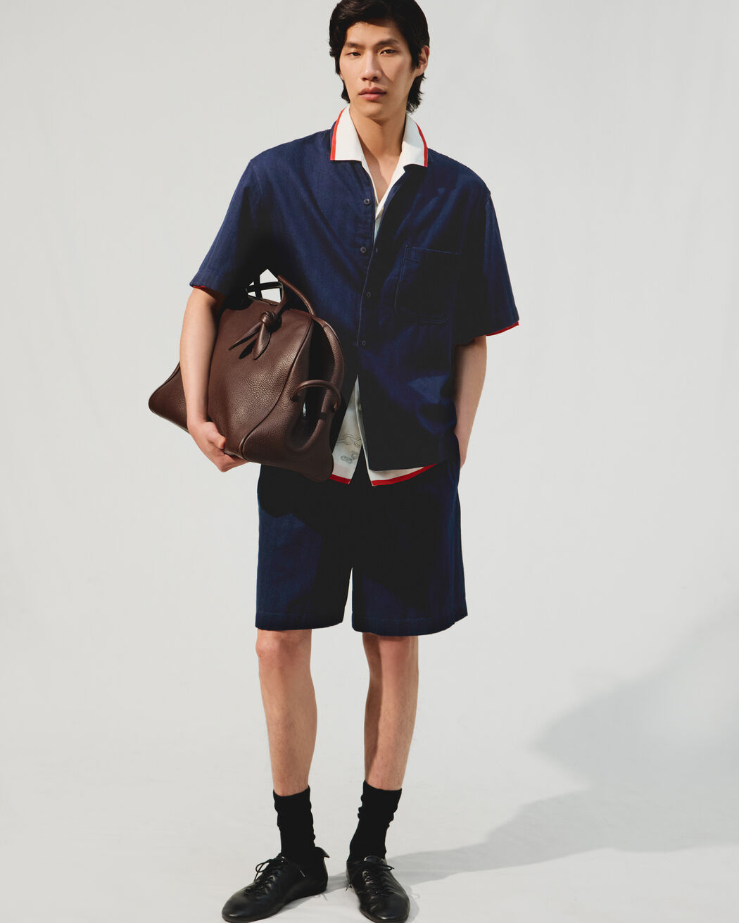 The Pyjama denim shirt jacquemus the pyjama denim shirt