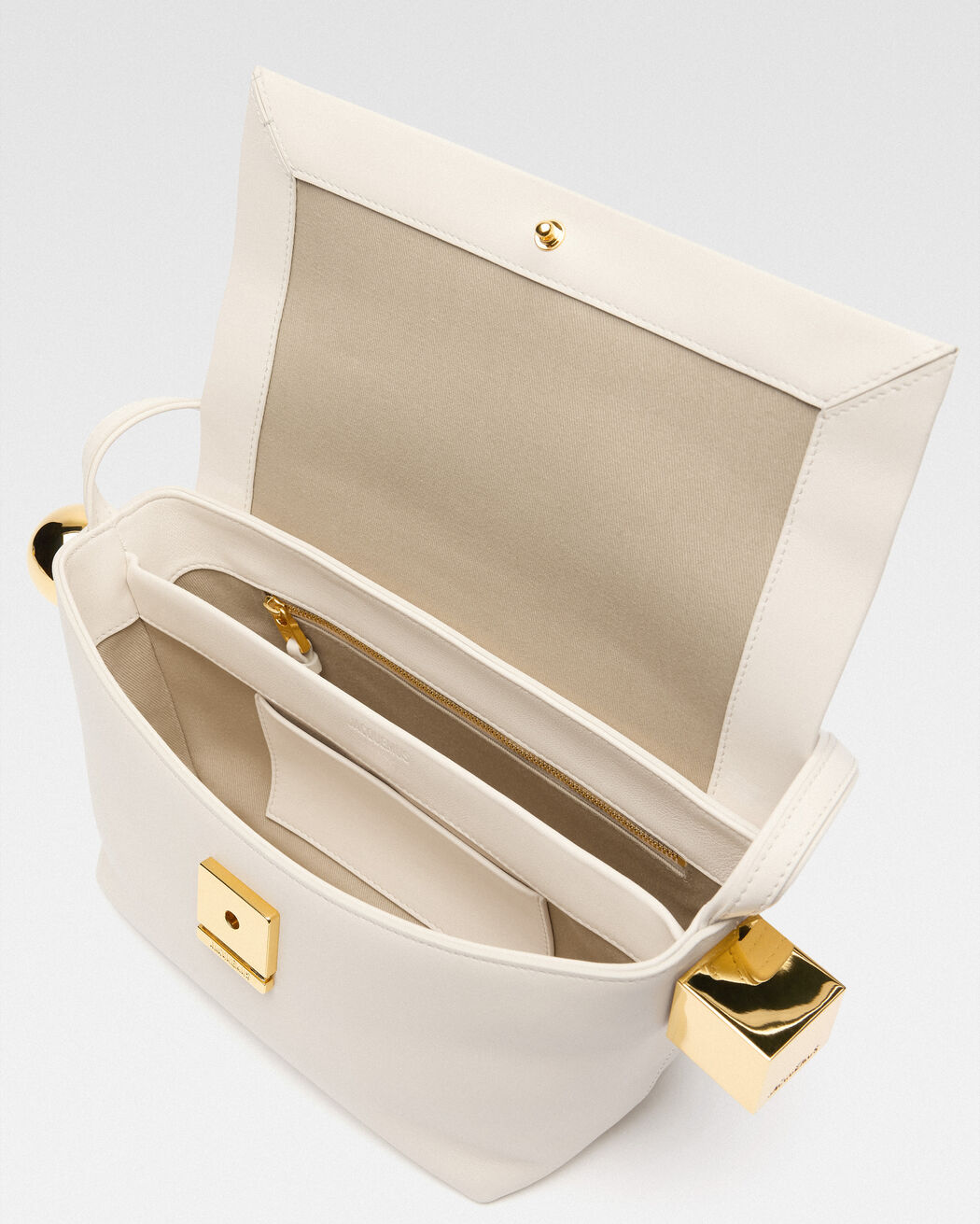 The Rond Carré حقيبة jacquemus the rond carr  حقيبة