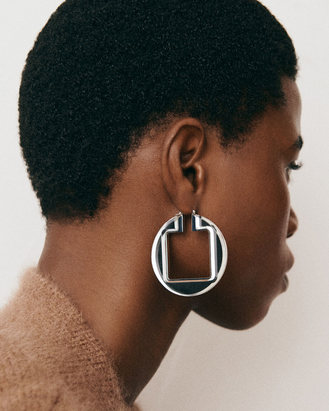 The Rond Carré hoops earrings jacquemus the rond carr hoops earrings
