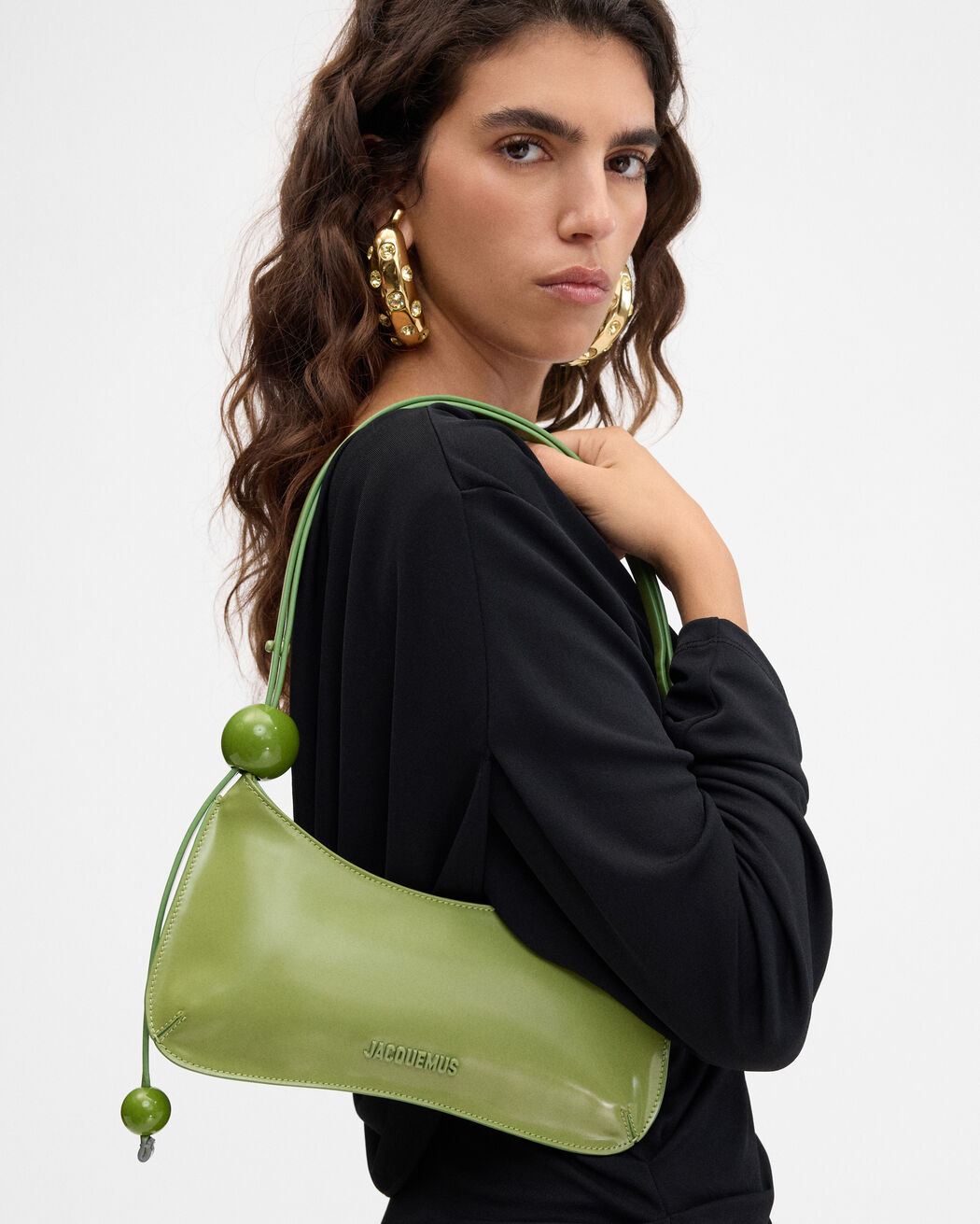 حقيبة Le Bisou Perle jacquemus حقيبة le bisou perle