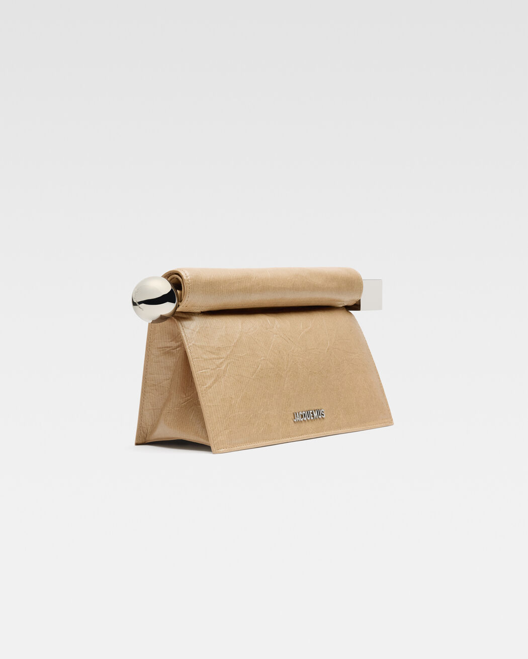 The Rond Carré clutch jacquemus the rond carr clutch