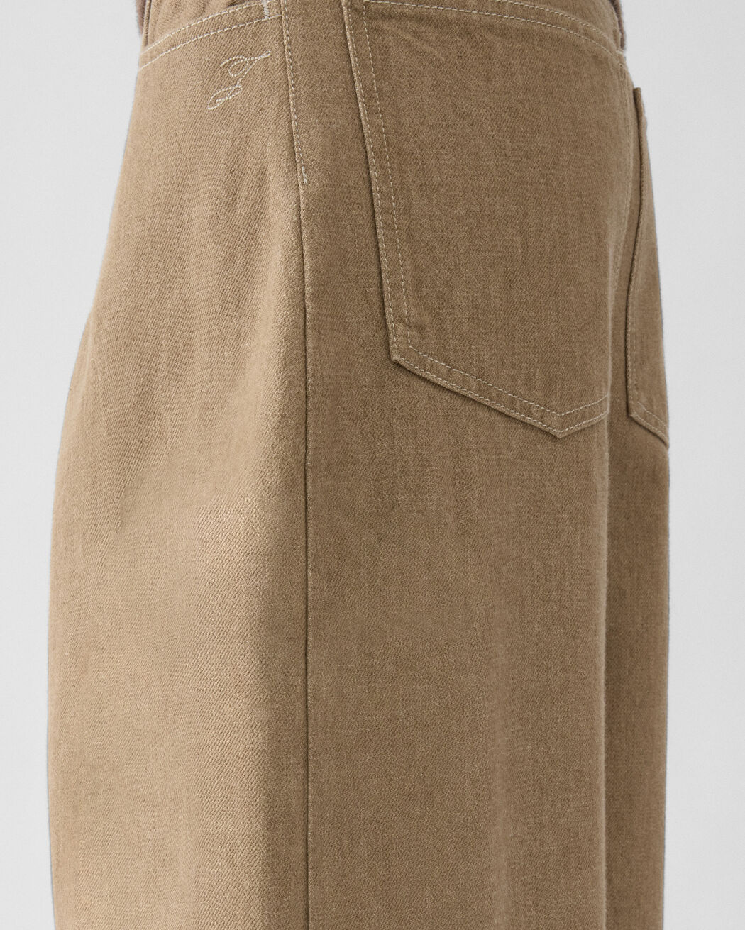 The Ovalo de-Nîmes denim pants jacquemus the ovalo de n mes denim pants