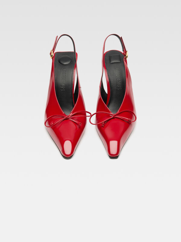 The high Cubisto حذاء بسير خلفي jacquemus the high cubisto حذاء بسير خلفي