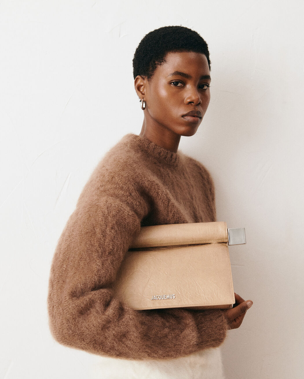 The Rond Carré clutch jacquemus the rond carr clutch