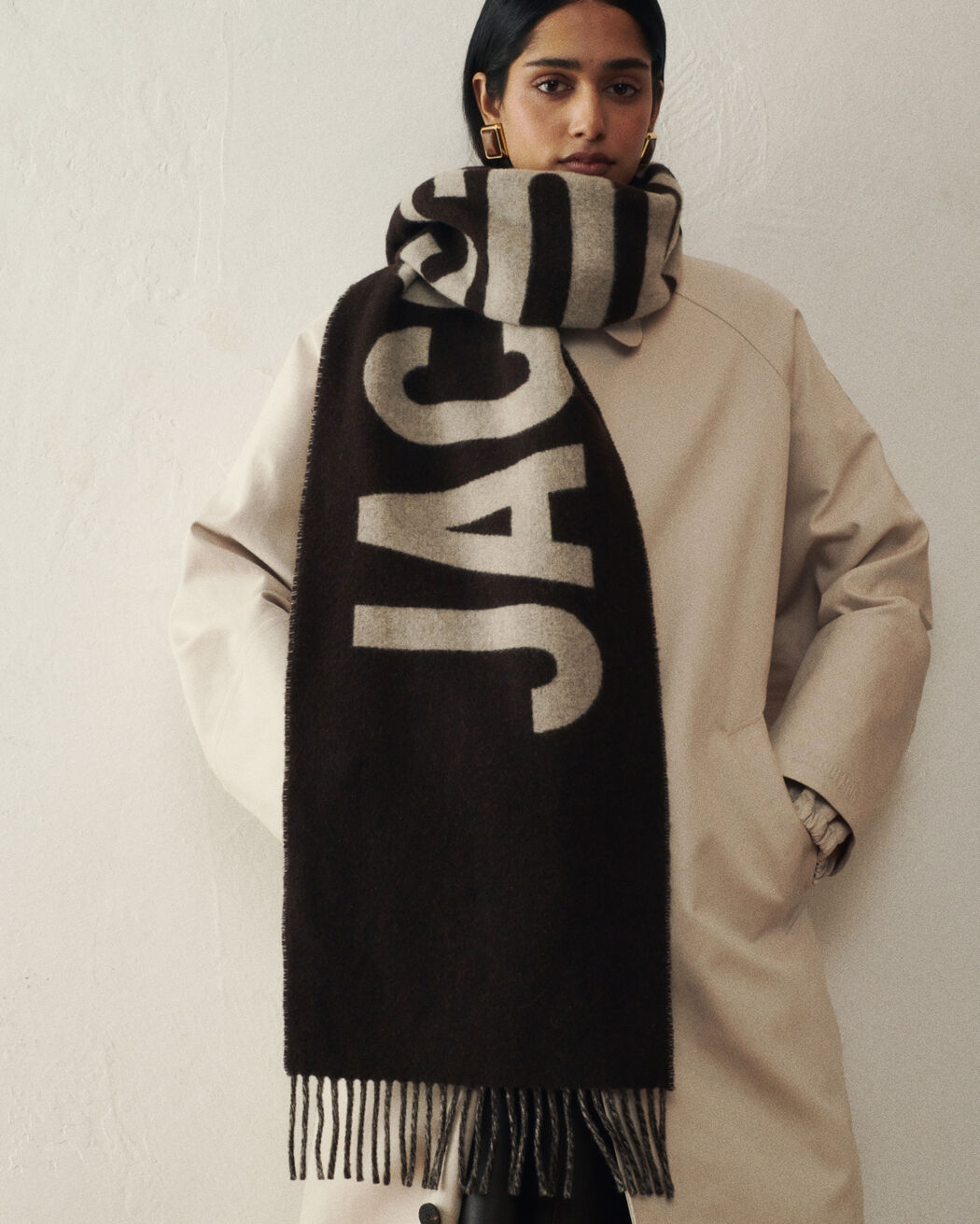 The Jacquemus scarf the jacquemus scarf
