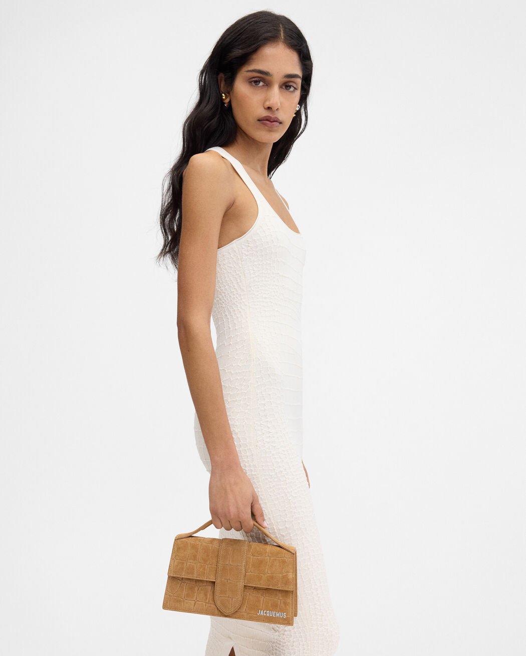 The large Bambino حقيبة jacquemus the large bambino حقيبة