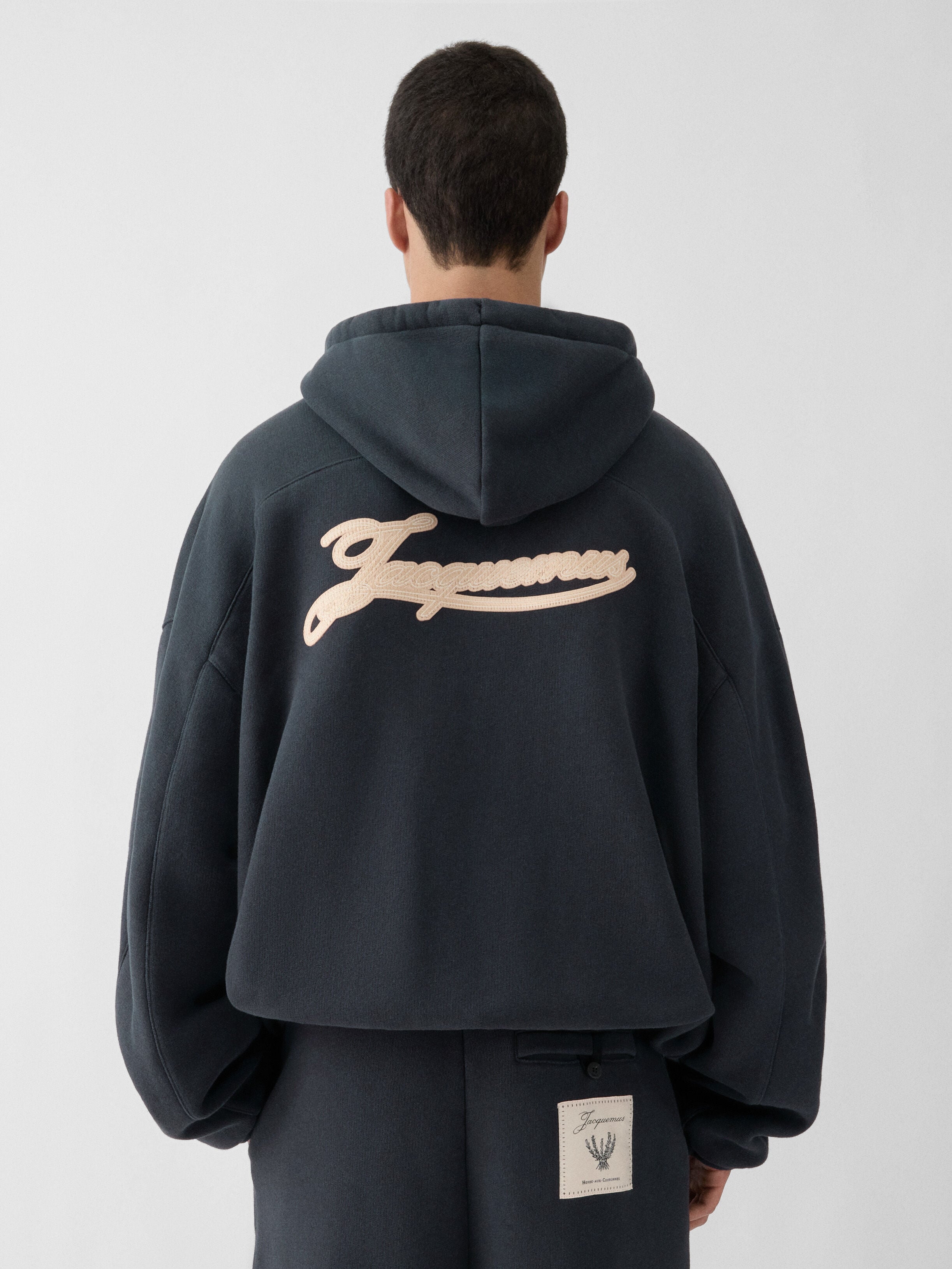 Shop Sweatshirts for Men | JACQUEMUS KSA