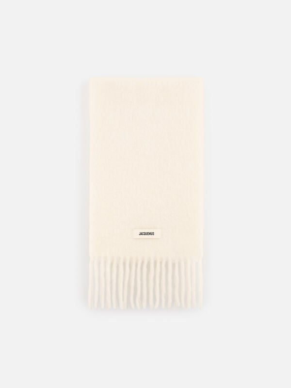 The Carro scarf jacquemus وشاح the carro