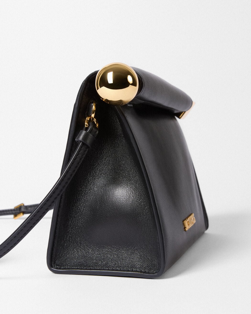 The Rond Carré bag jacquemus the rond carr bag