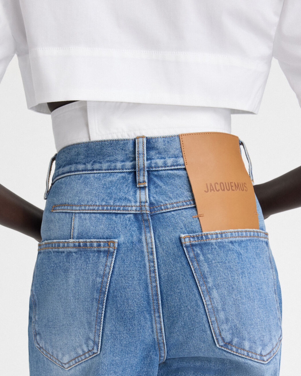 بنطال Le De-Nîmes Droit jacquemus بنطال le de n mes droit